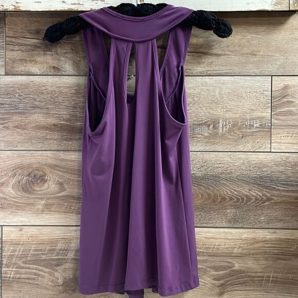 Moa Moa Sleeveless Sequined Scoop Neckline Top, Size M, Plum/Purple - Picture 4 of 8